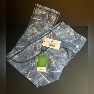 Denim Artist Distressed 7/8 Light n Tight